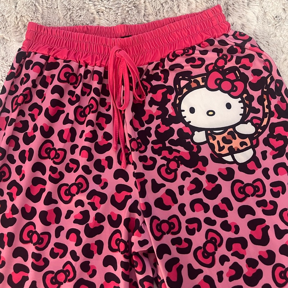 SOLD- HELLO KITTY💖 pajama pants